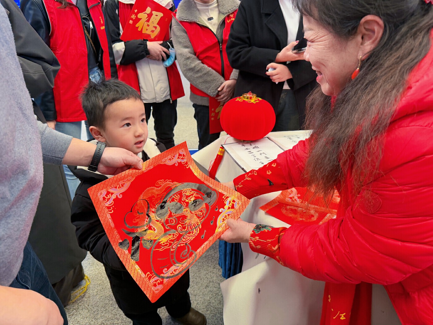 “送万福、进万家”书法公益活动走进昆明站